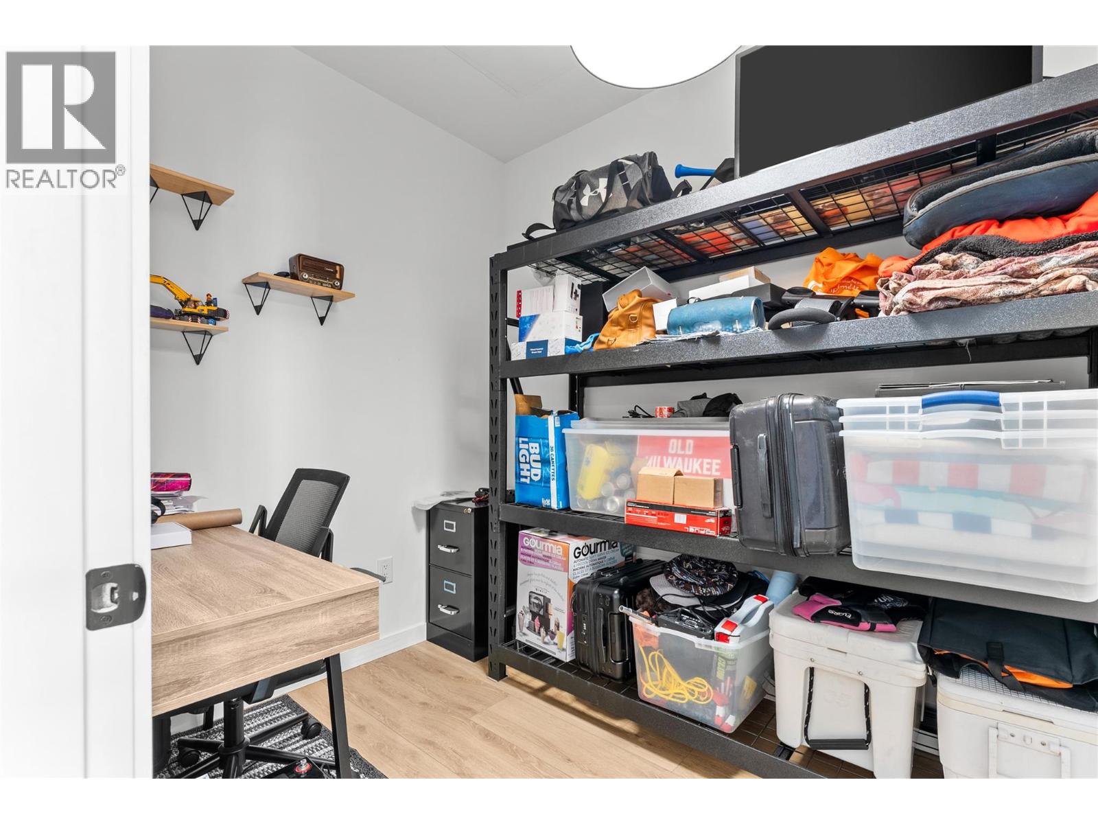 660 Cawston Avenue N Unit# 609