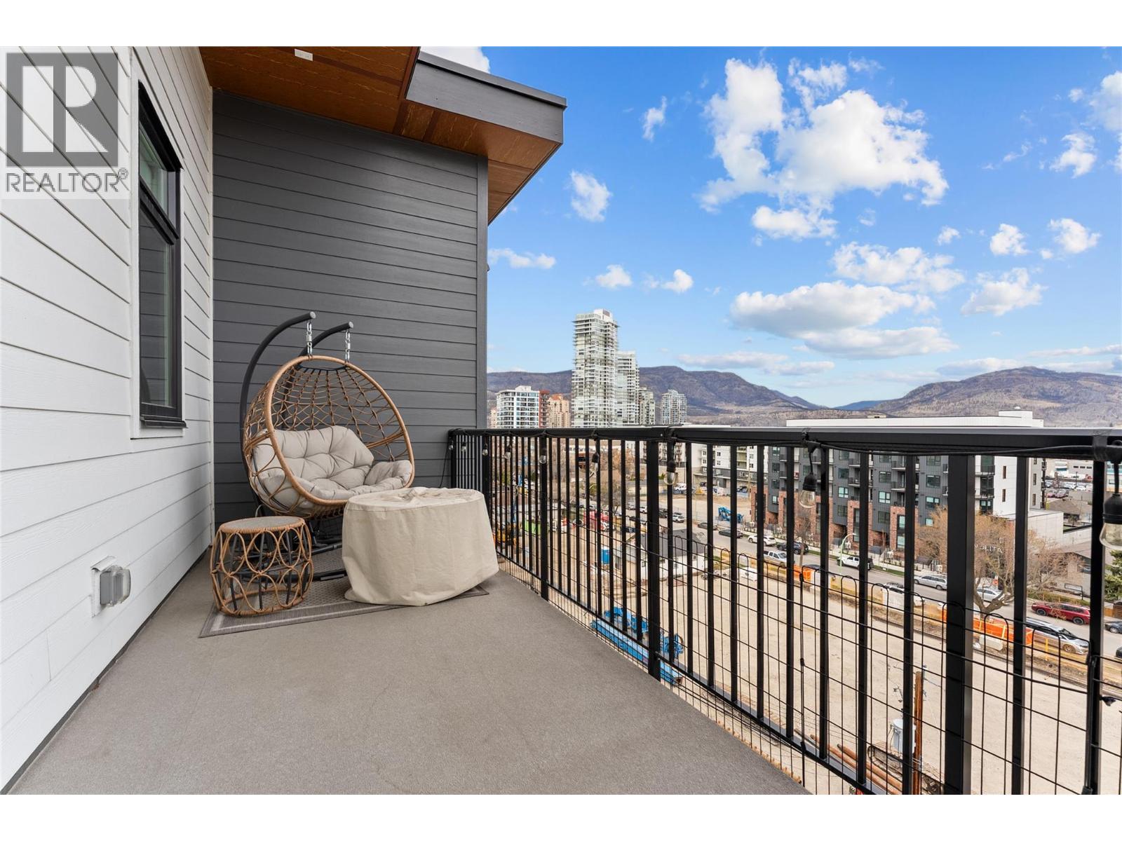 660 Cawston Avenue N Unit# 609