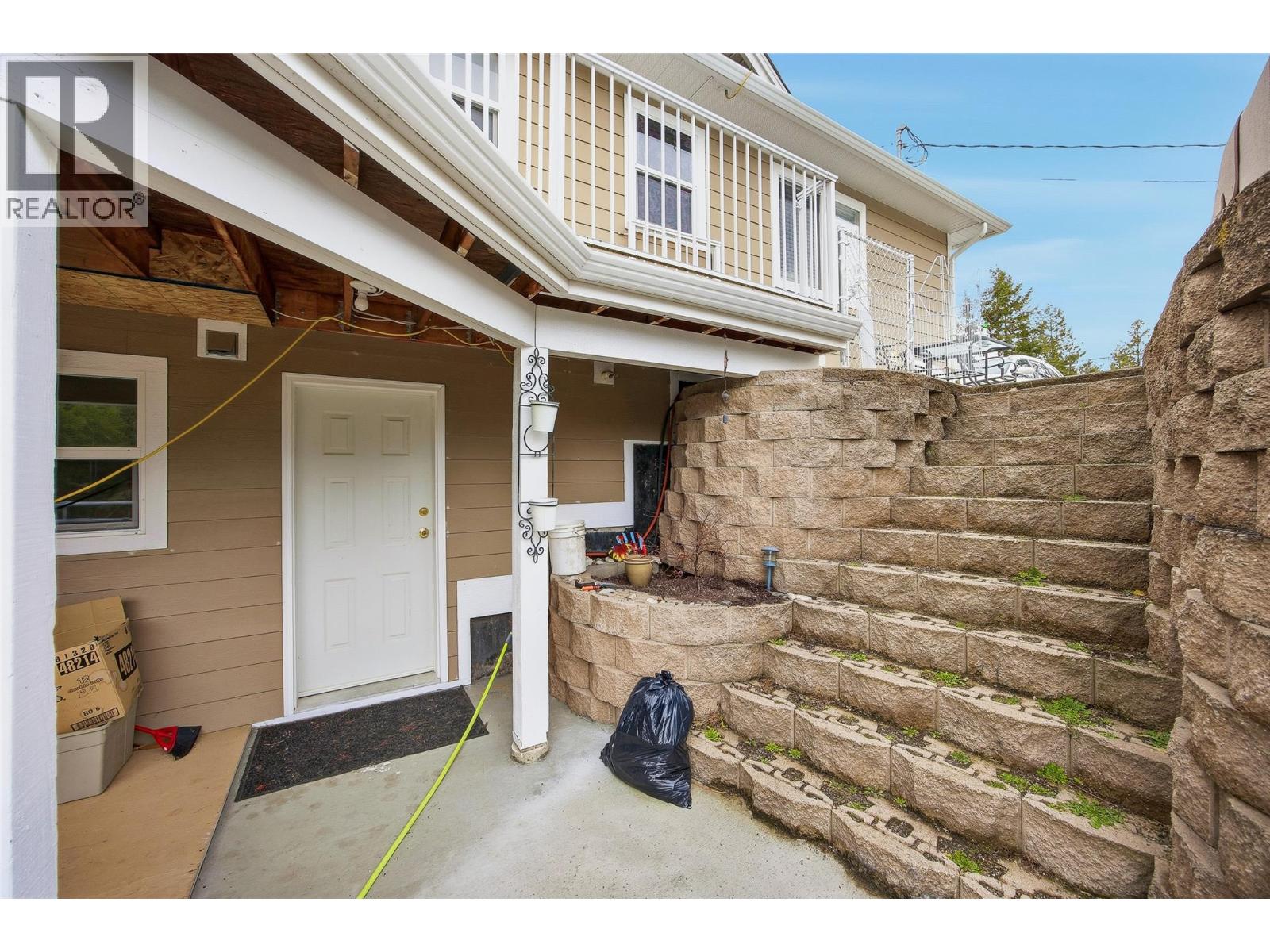 674 Muir Road