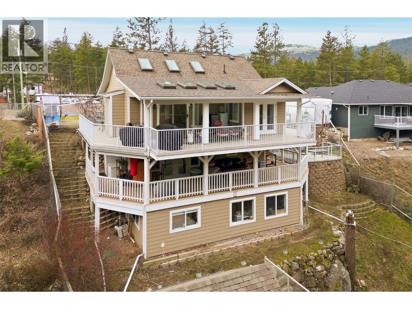 674 Muir Road