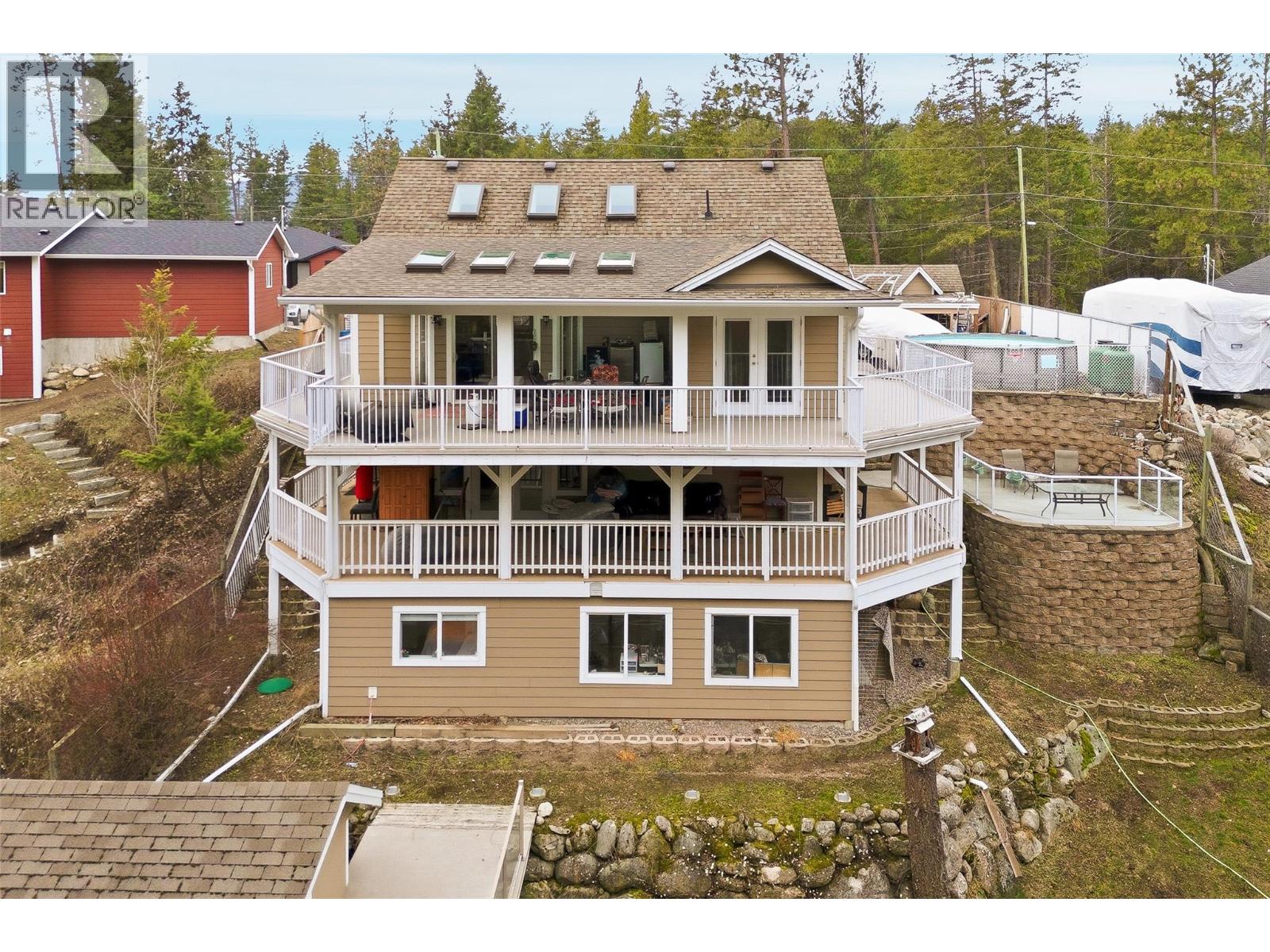 674 Muir Road