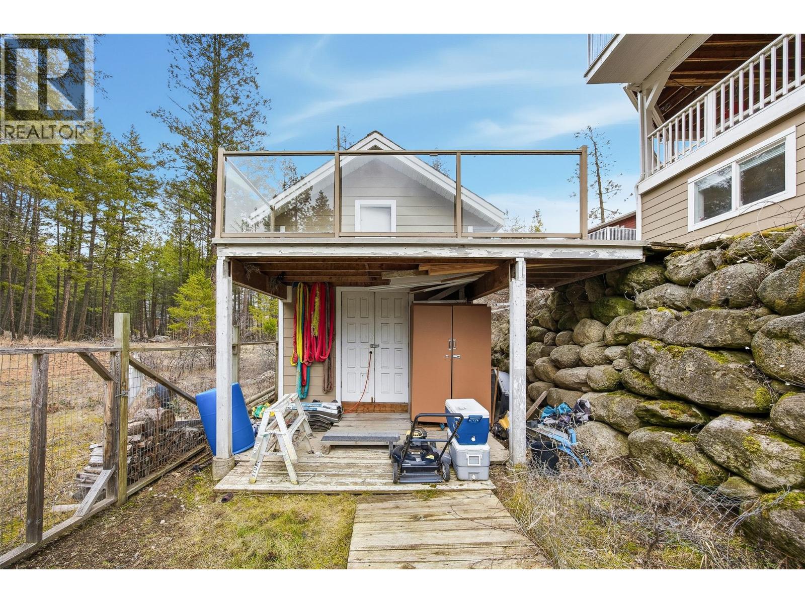 674 Muir Road