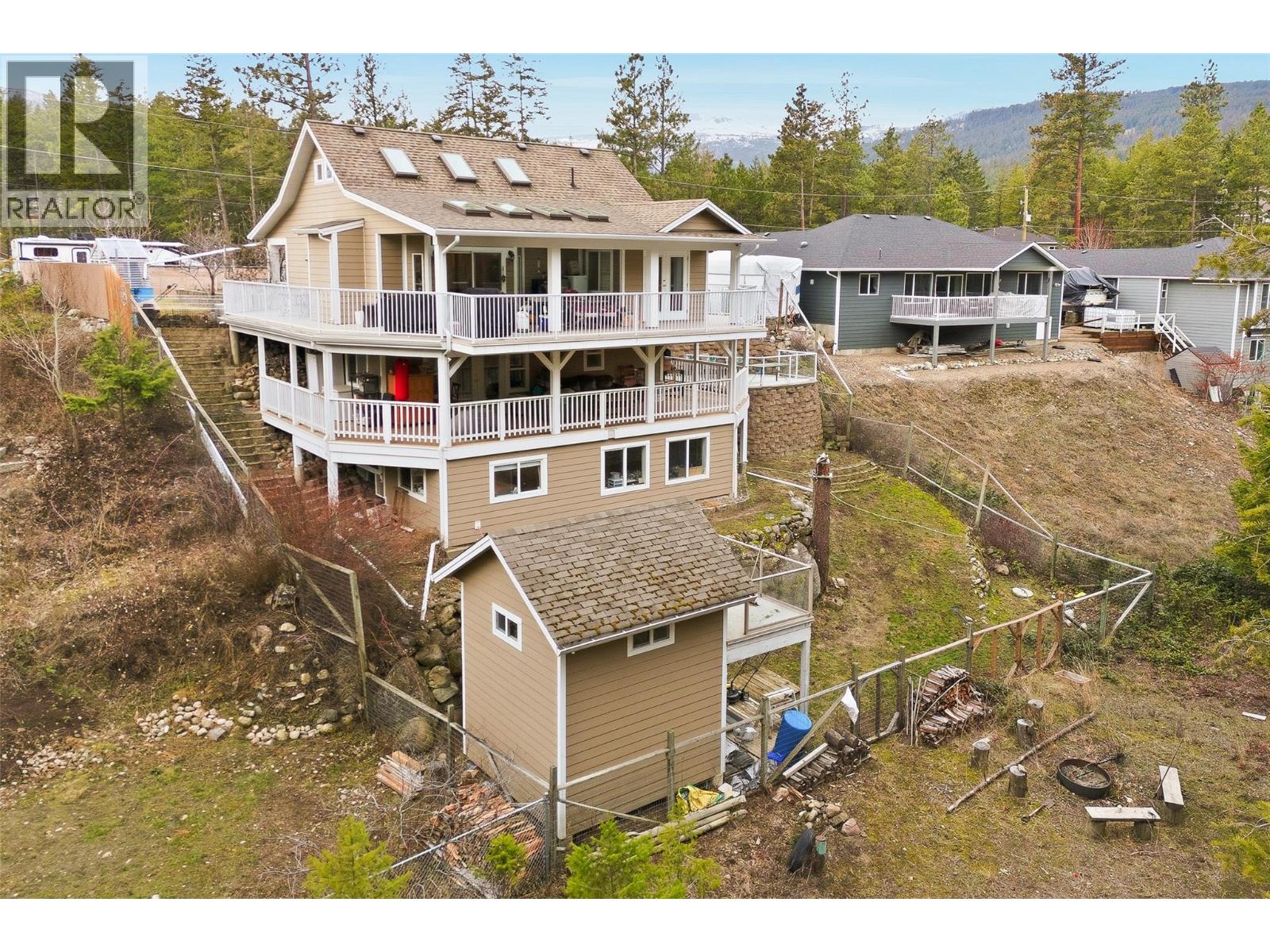674 Muir Road