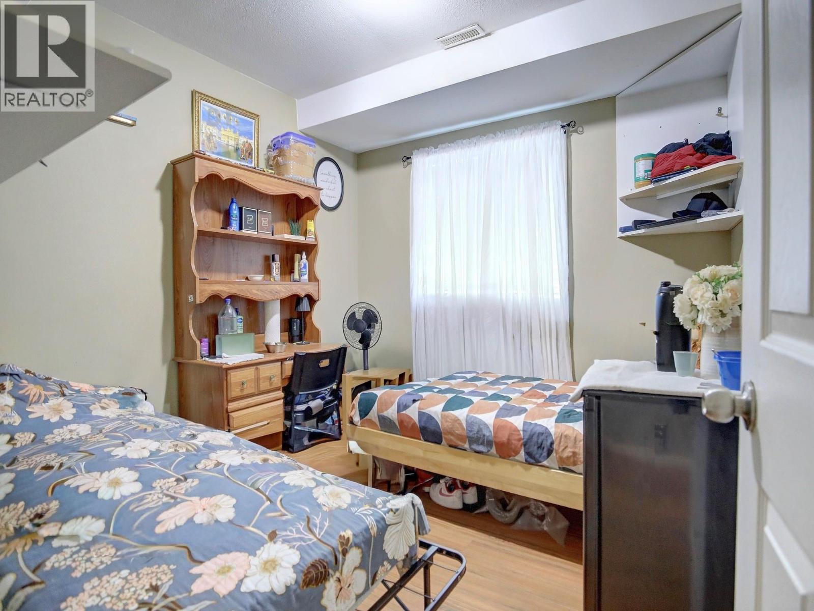 850 Hollywood Road N
