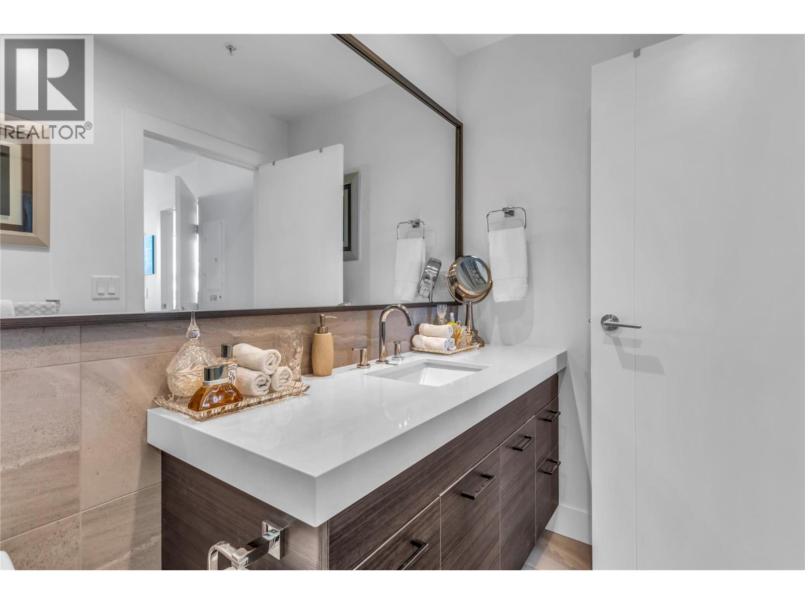 1181 Sunset Drive Unit# 2004