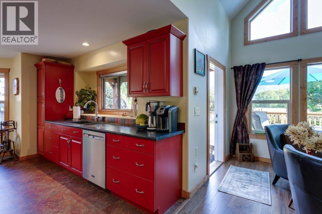 7331 Fintry Delta Road