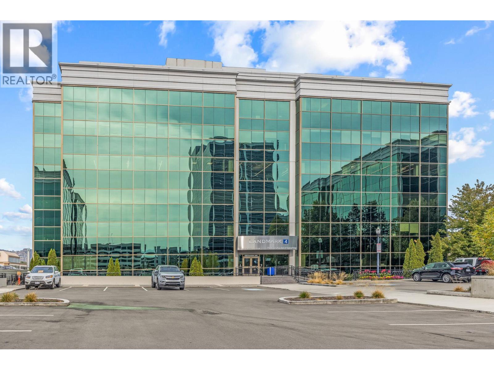 1628 Dickson Avenue Unit# 300