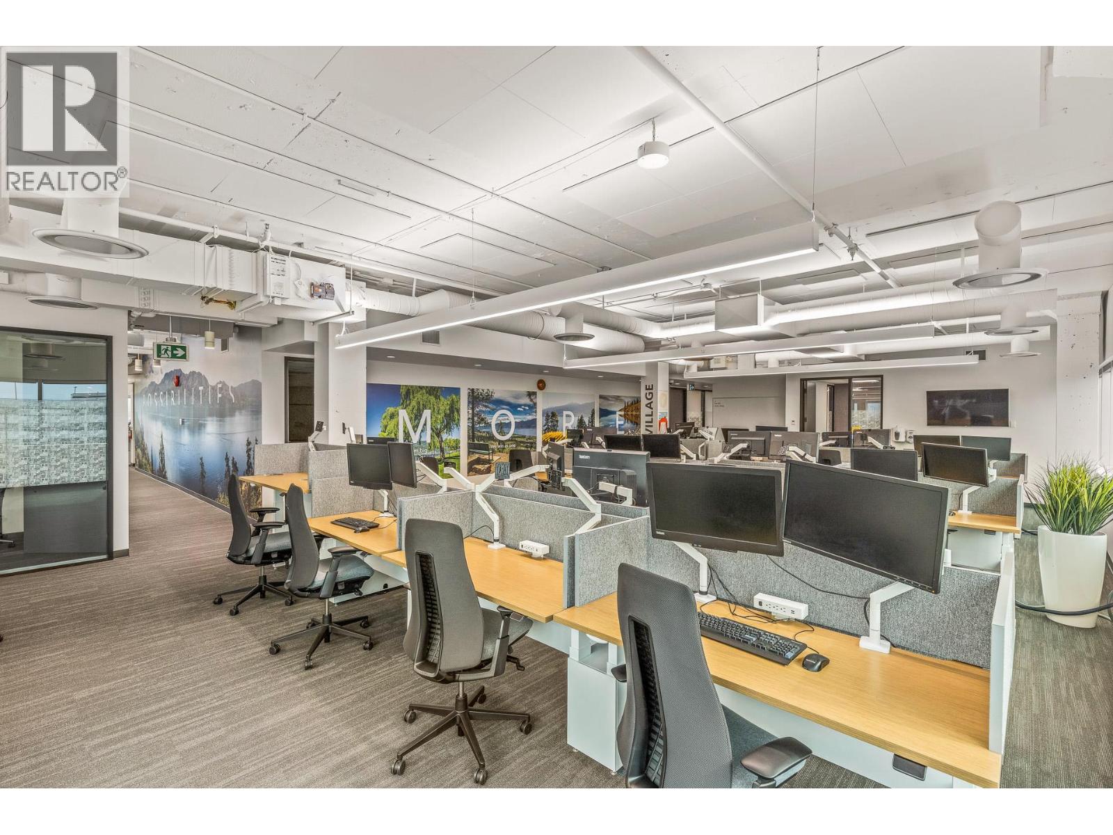 1628 Dickson Avenue Unit# 300