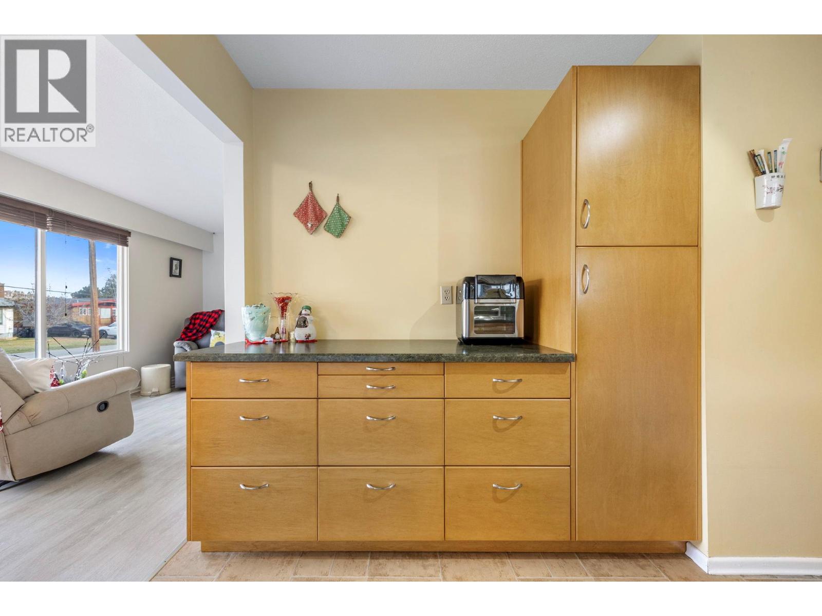 2429 Gosset Road