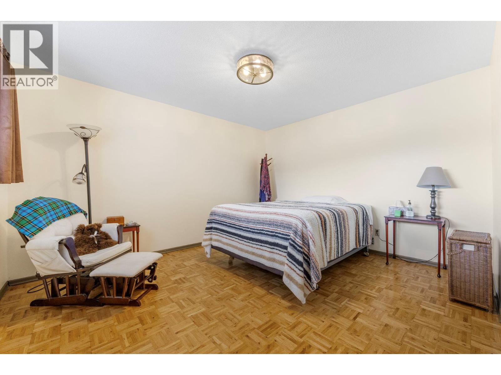 2429 Gosset Road
