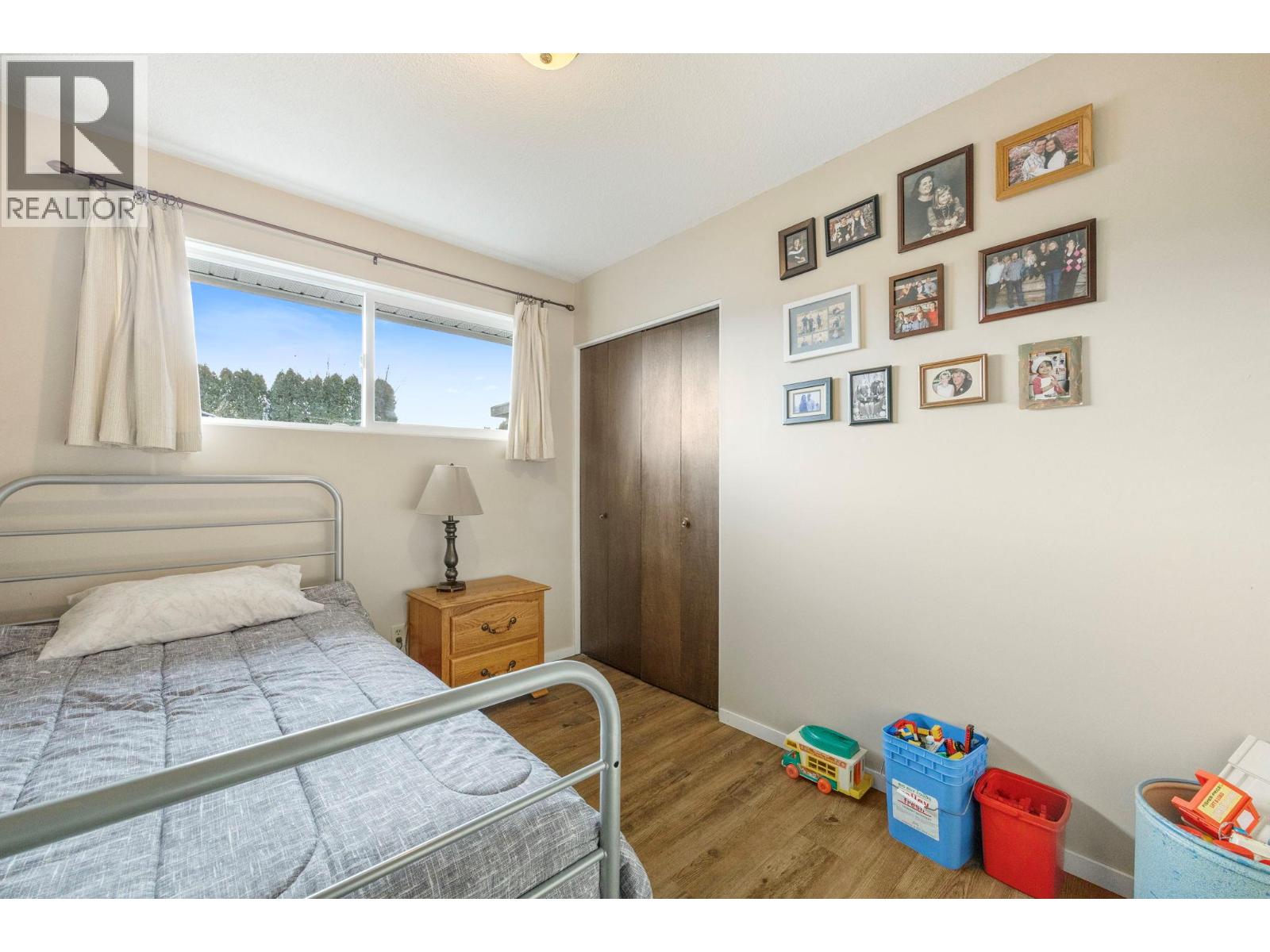 2429 Gosset Road