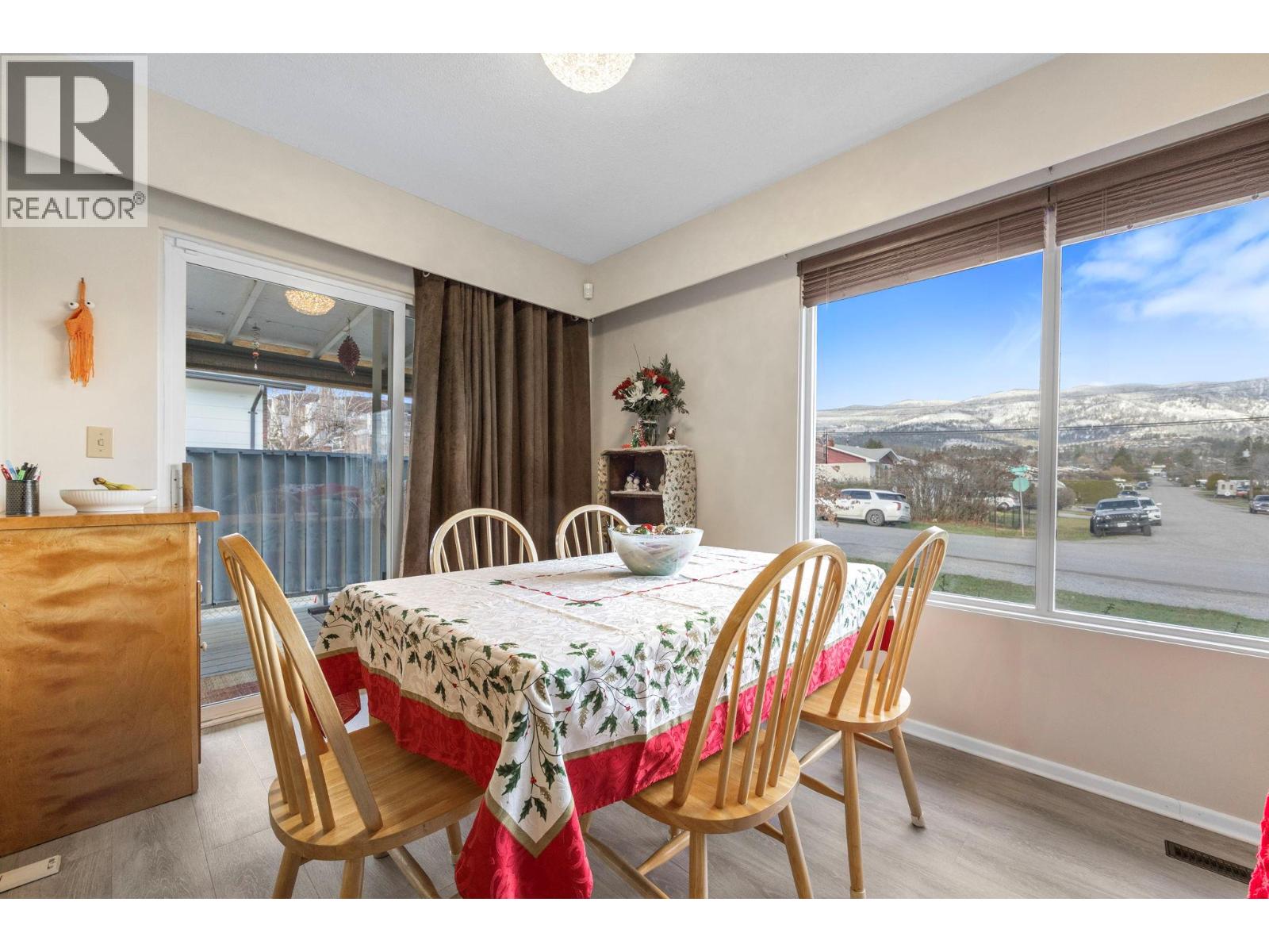 2429 Gosset Road