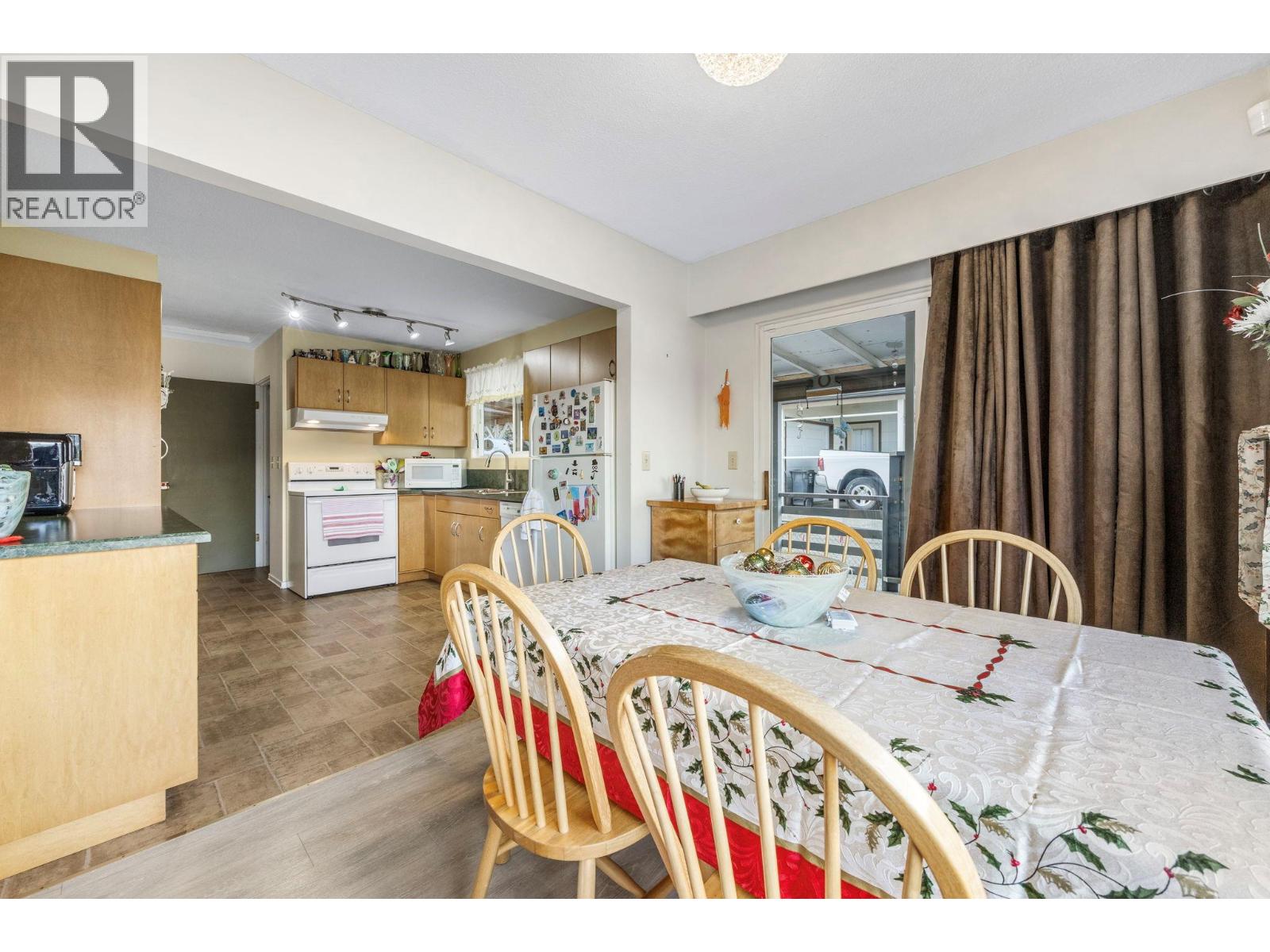 2429 Gosset Road