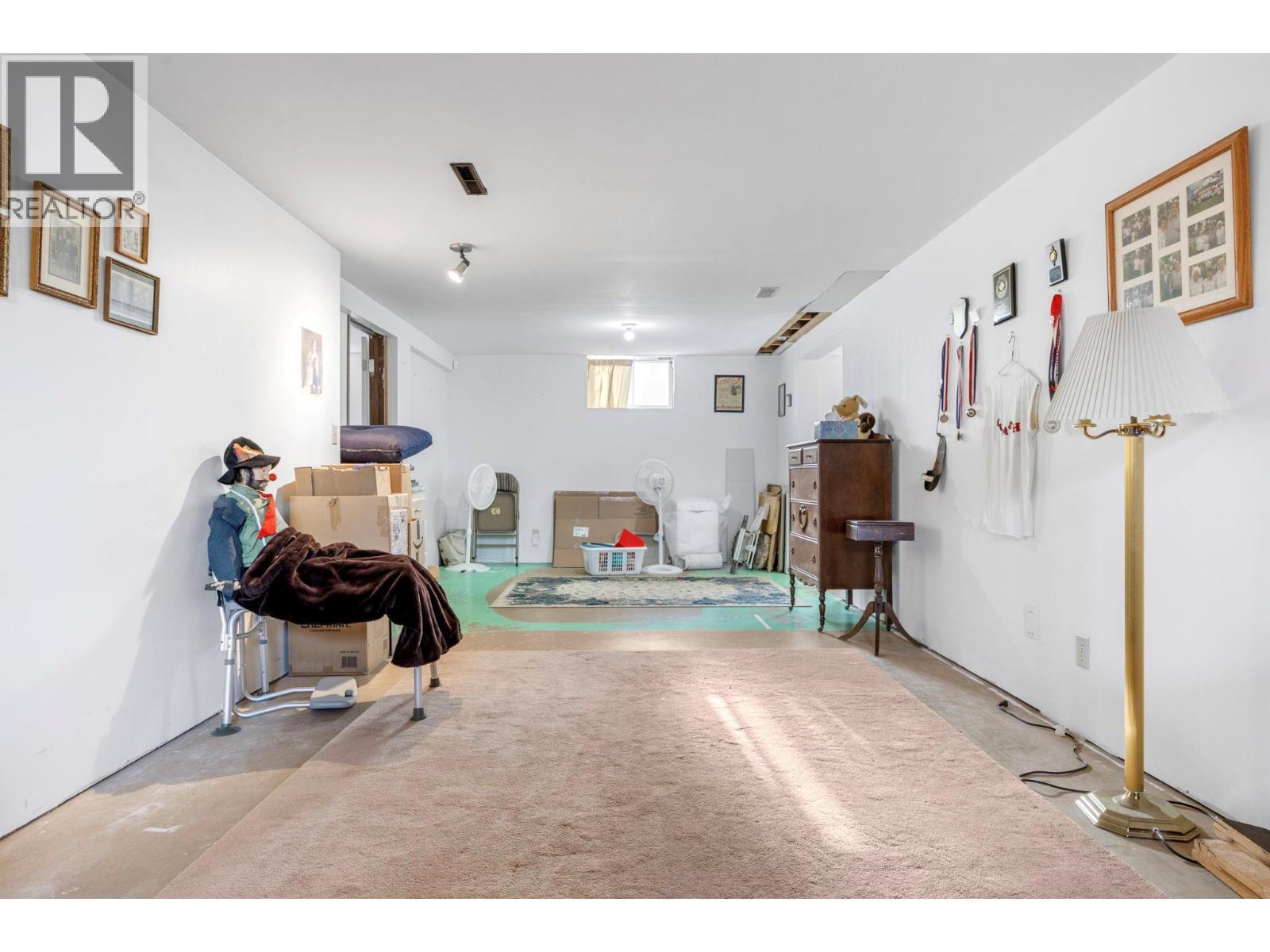 2429 Gosset Road