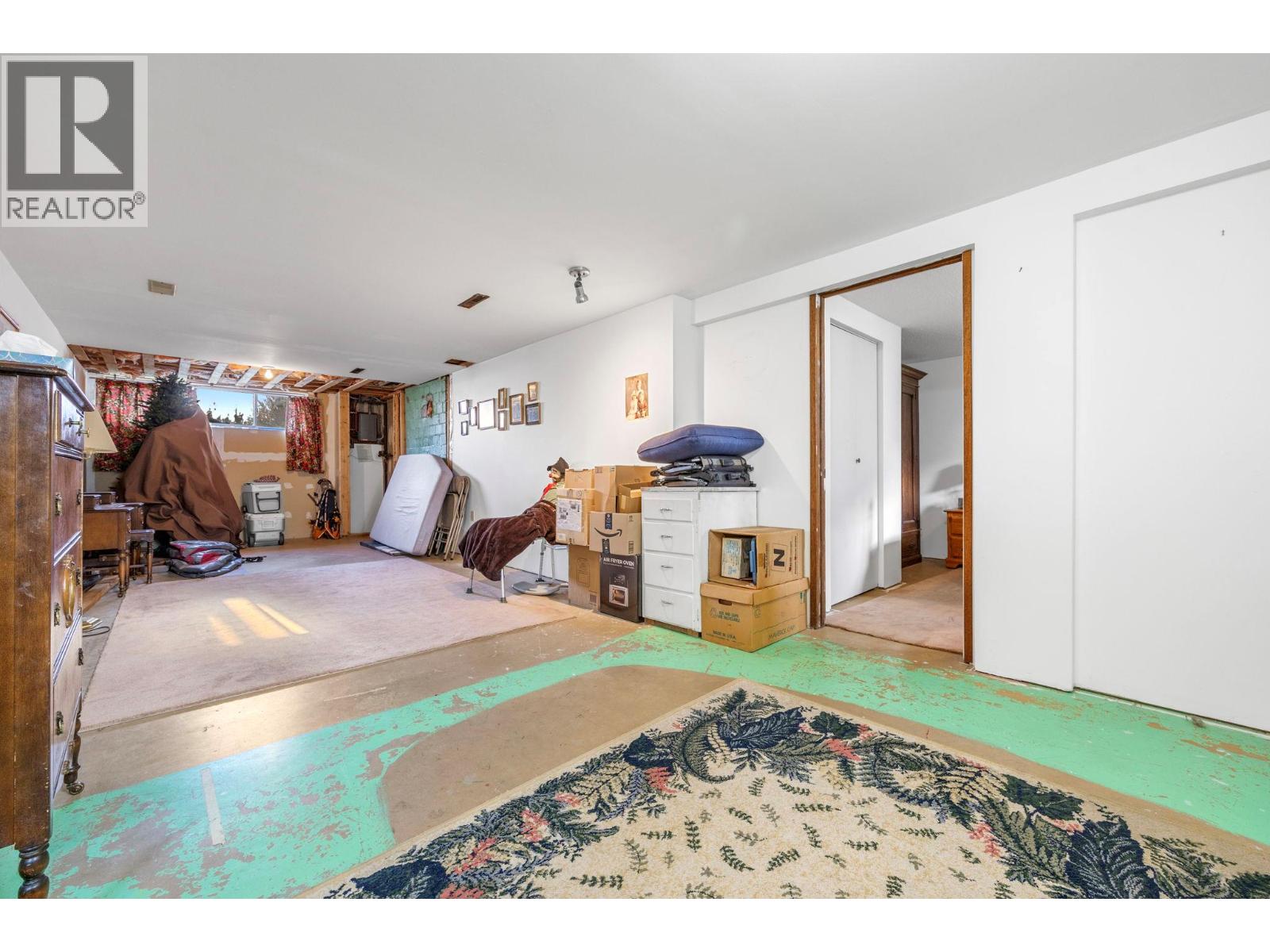 2429 Gosset Road