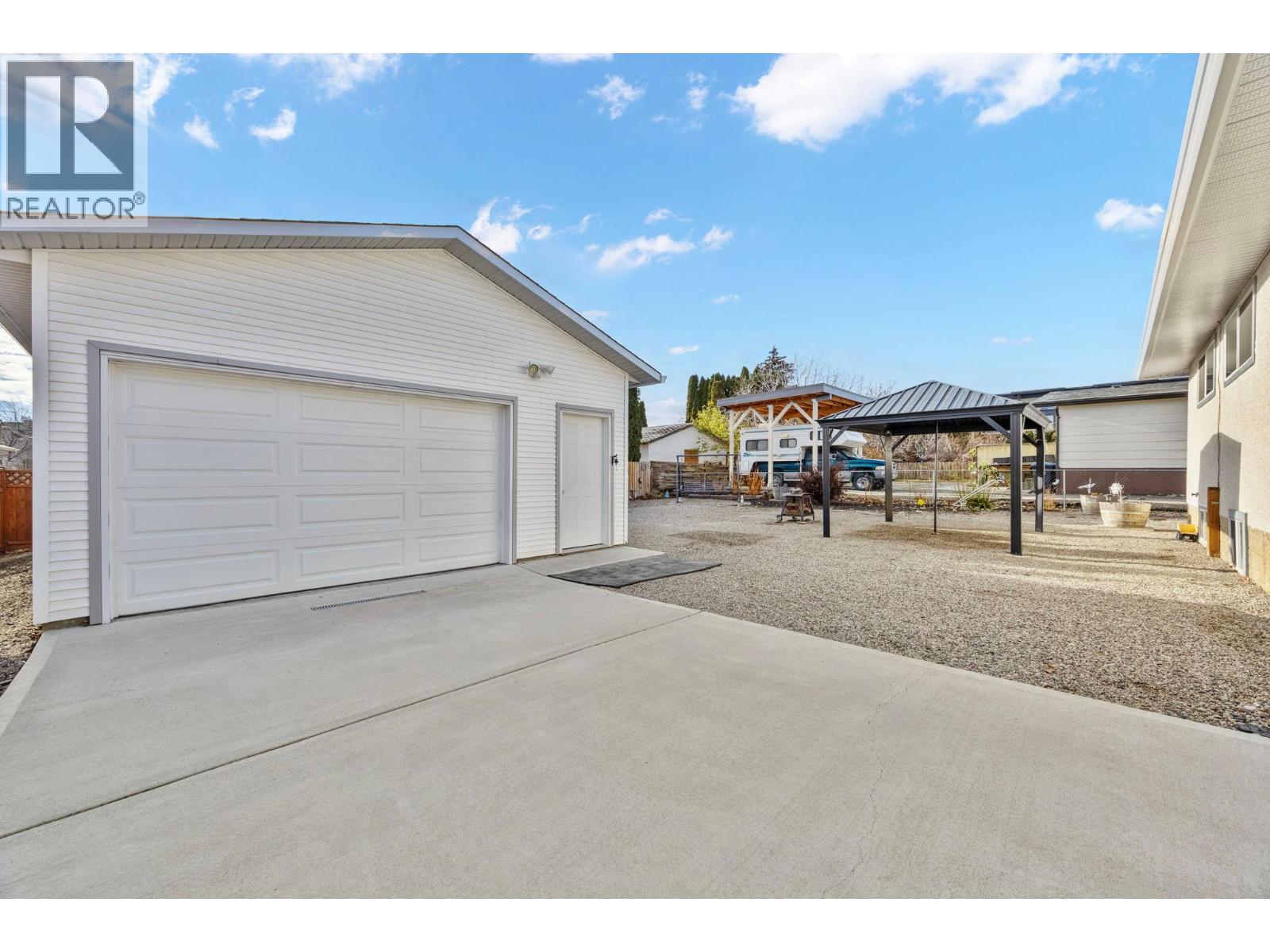2429 Gosset Road