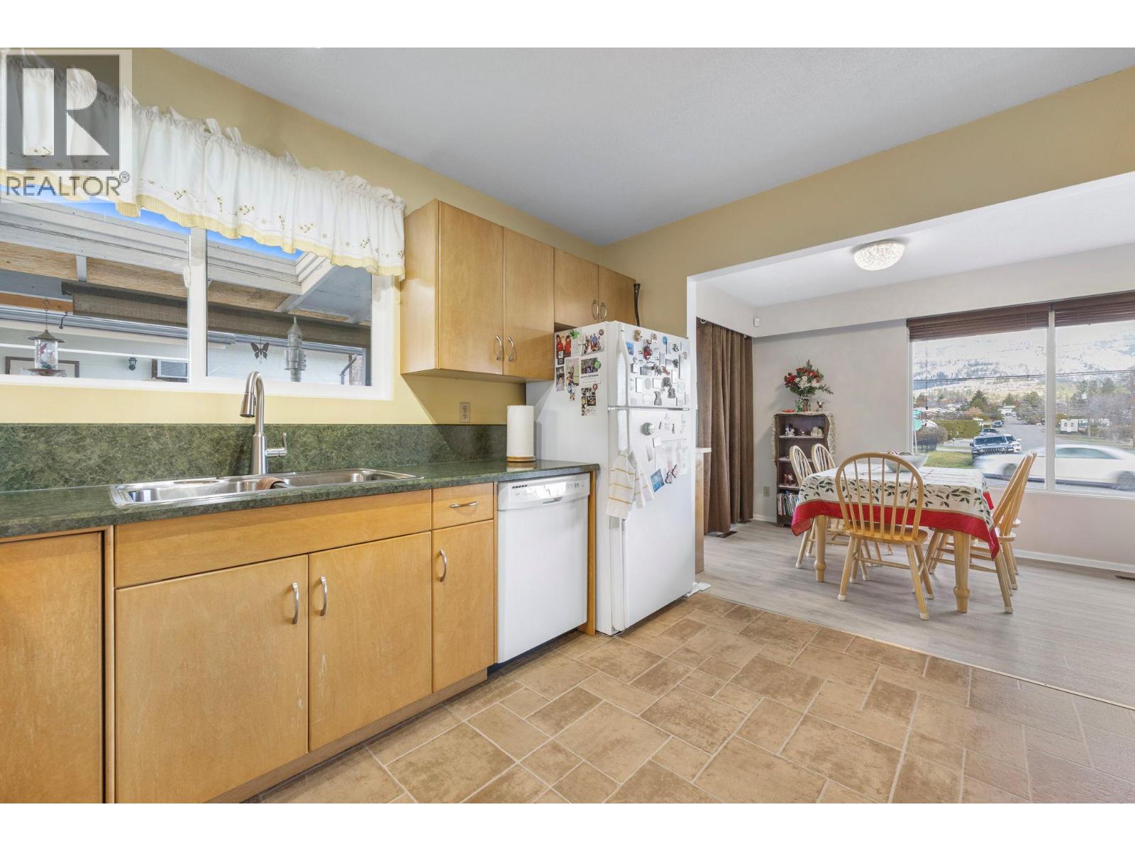 2429 Gosset Road