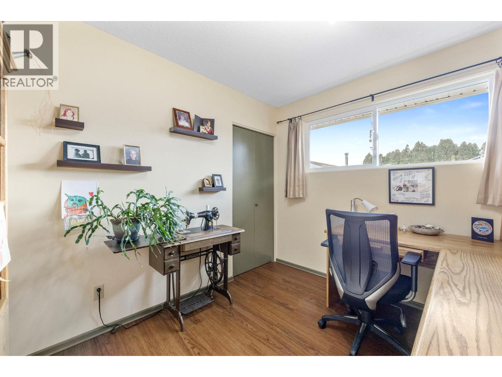 2429 Gosset Road