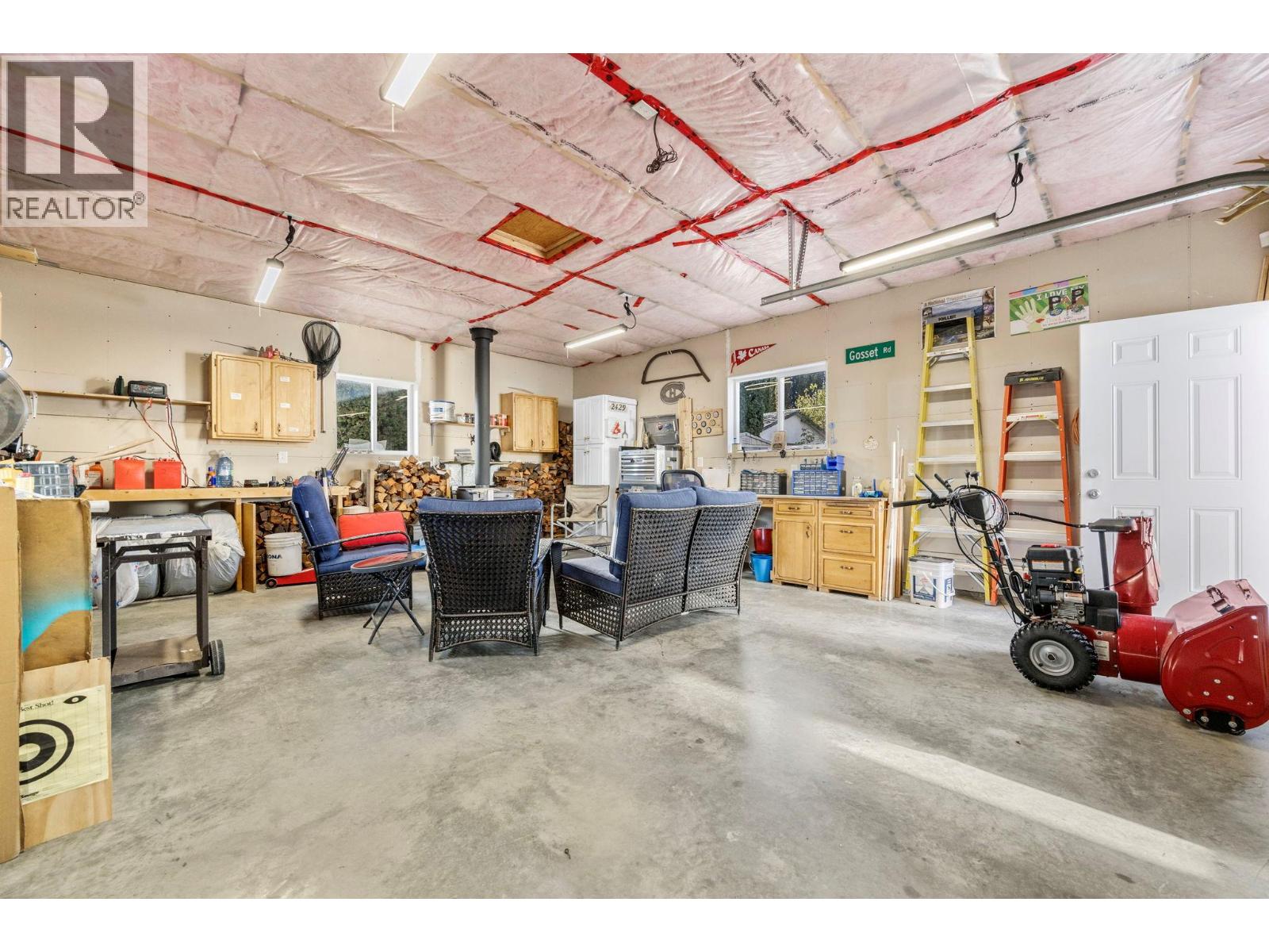 2429 Gosset Road