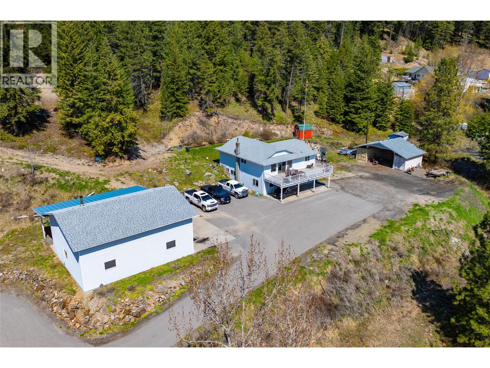 7114 Goshawk Road