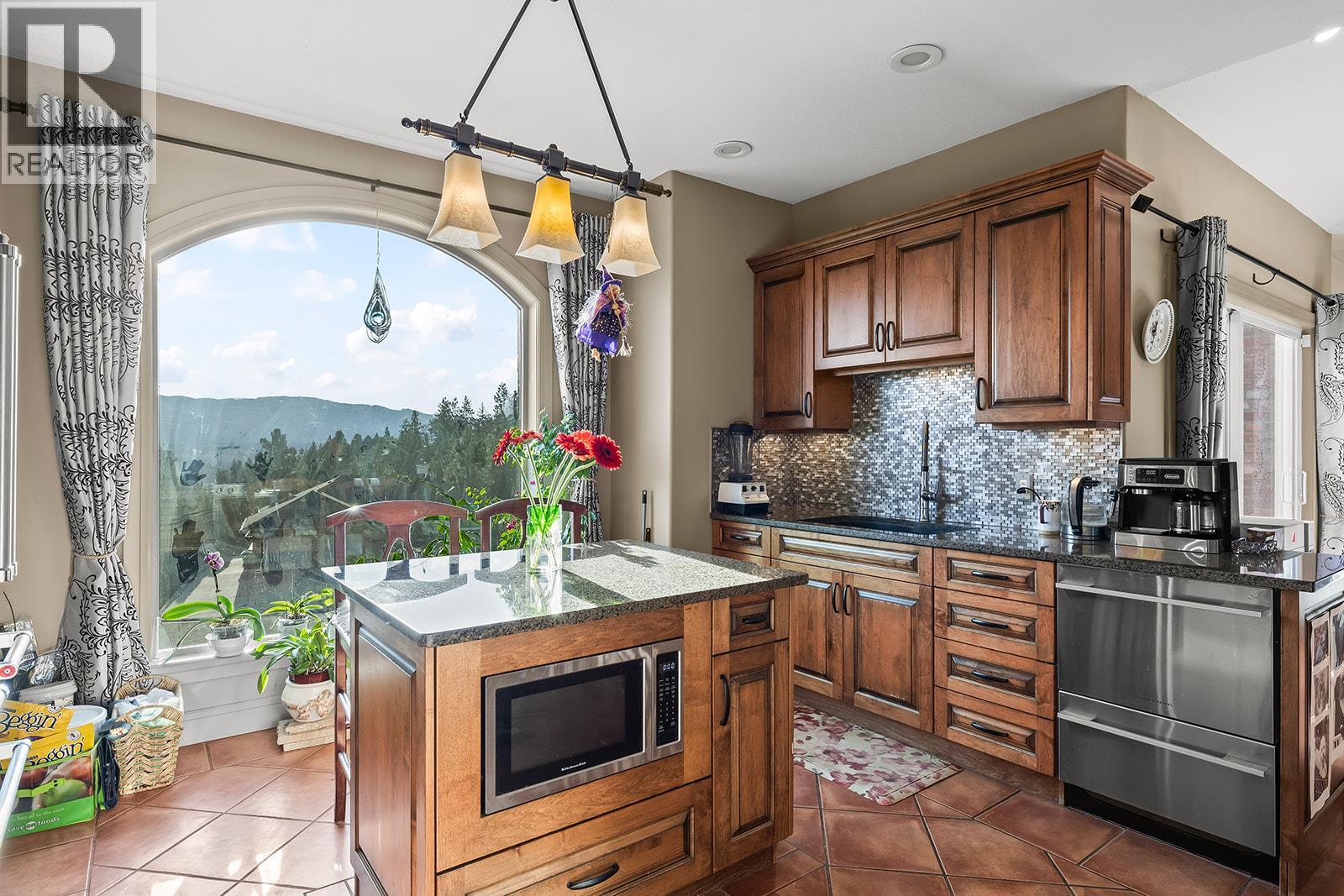 2376 Nahanni Court