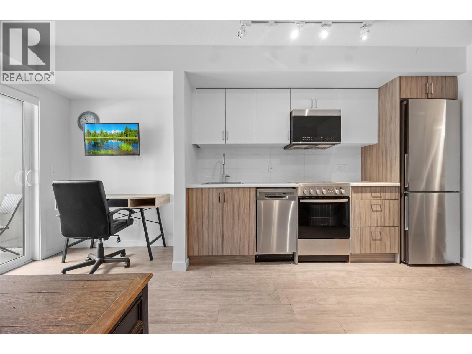 625 Academy Way Unit# 103