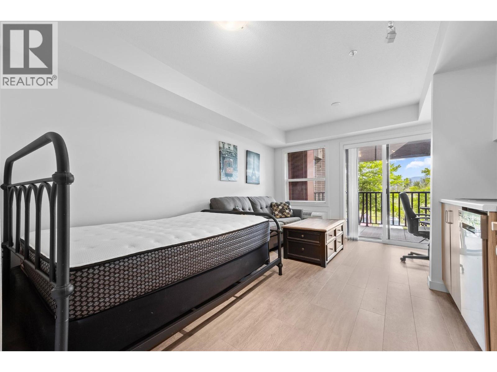 625 Academy Way Unit# 103