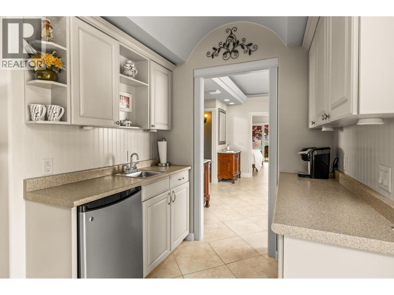 1284 Timothy Place