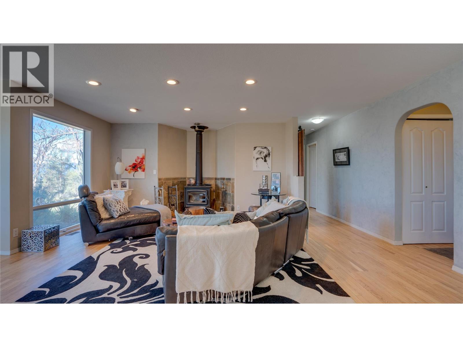 5775 Deadpine Drive