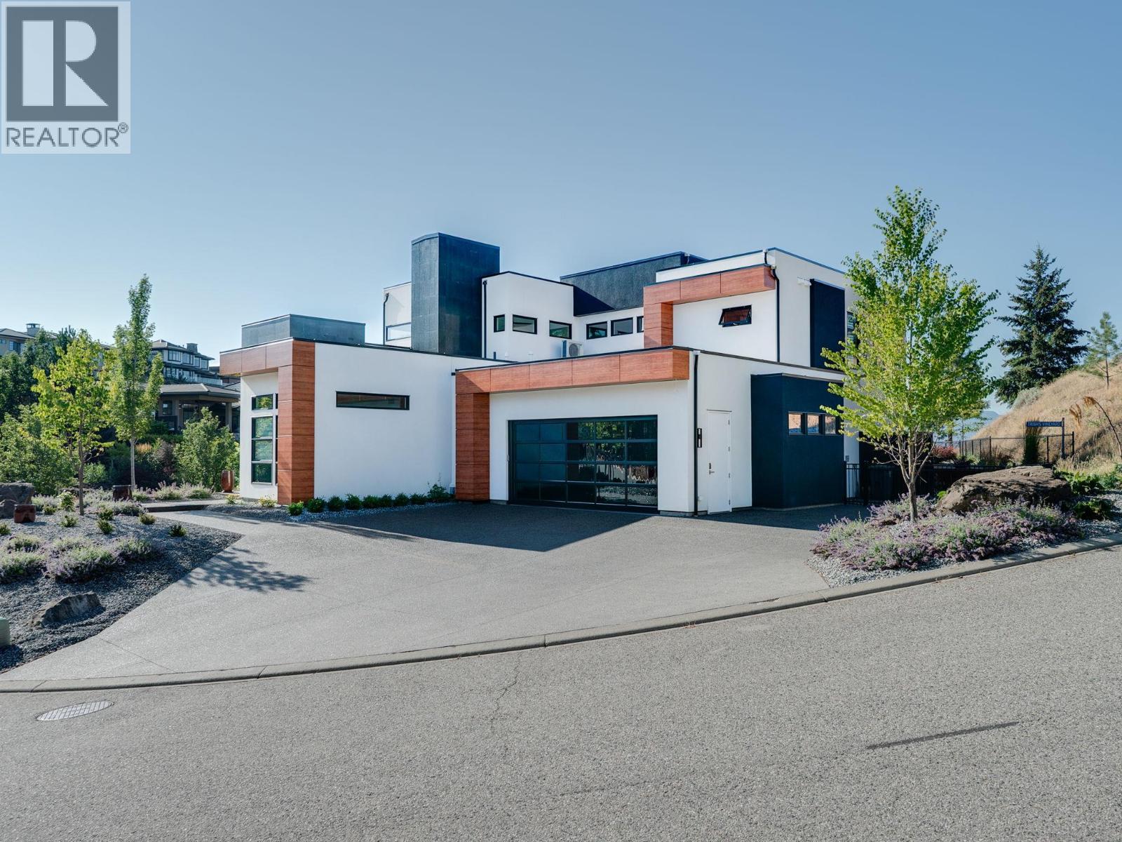 722 Highpointe Place