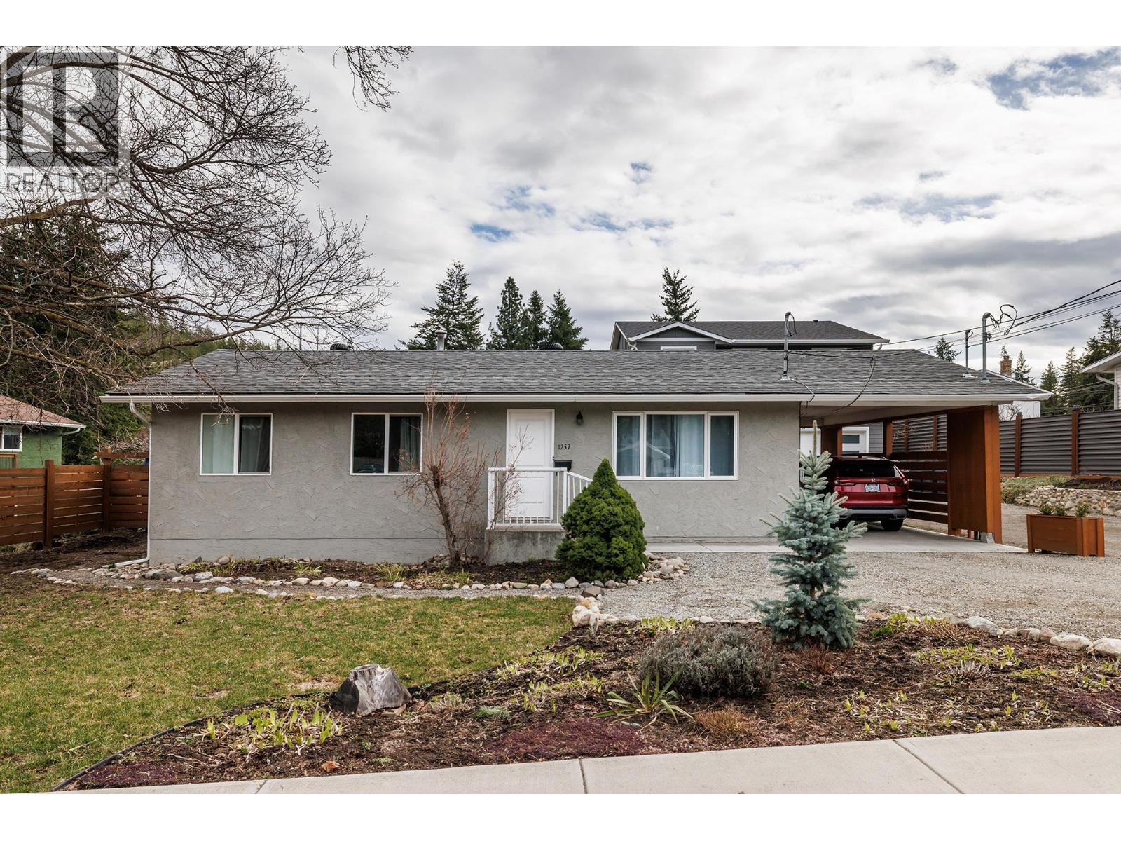 1257 Rio Drive
