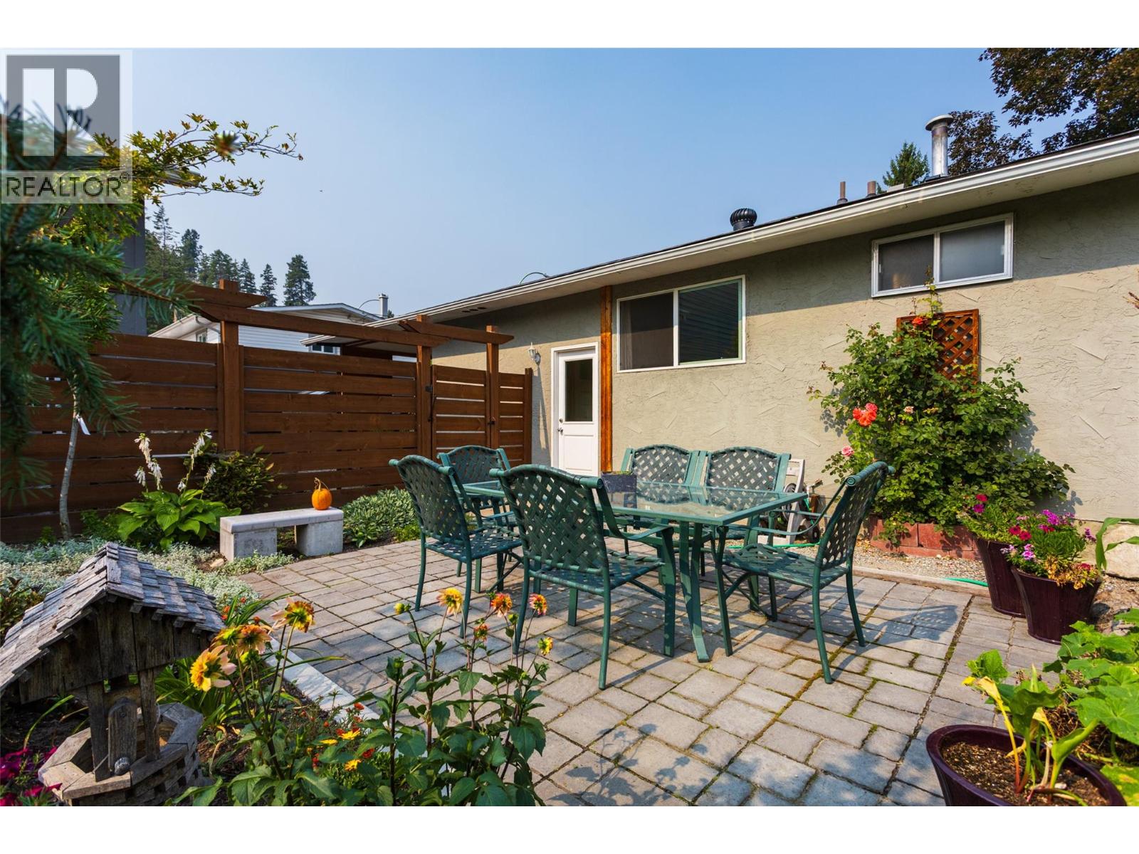 1257 Rio Drive