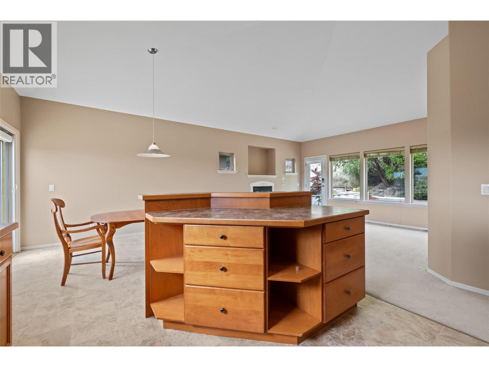 2060 Spyglass Way
