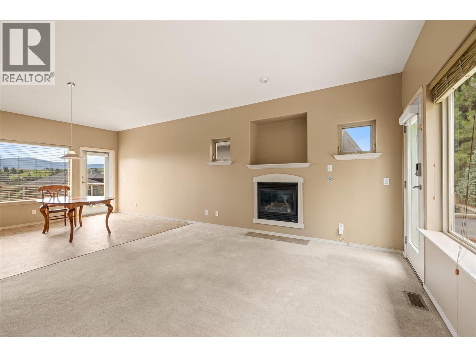 2060 Spyglass Way