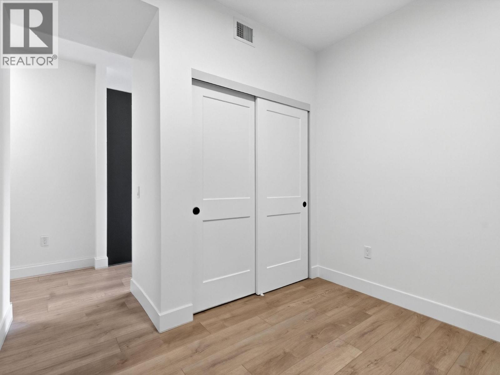 620 Coronation Avenue Unit# 404