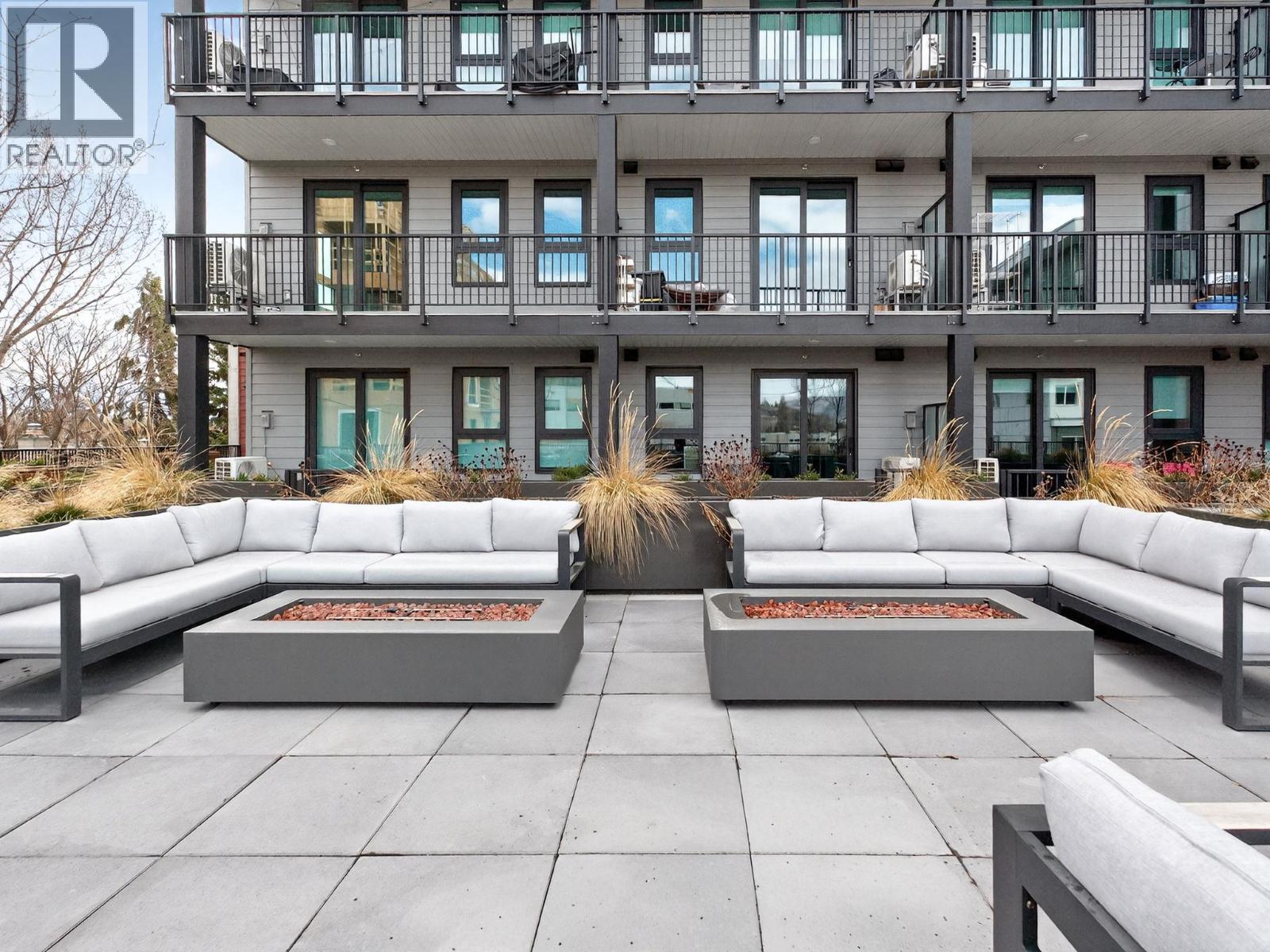 620 Coronation Avenue Unit# 404