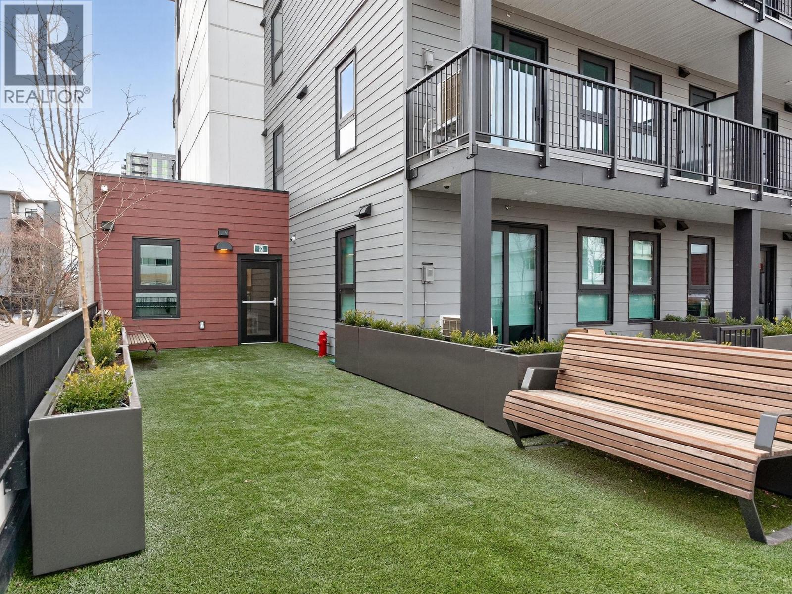 620 Coronation Avenue Unit# 404