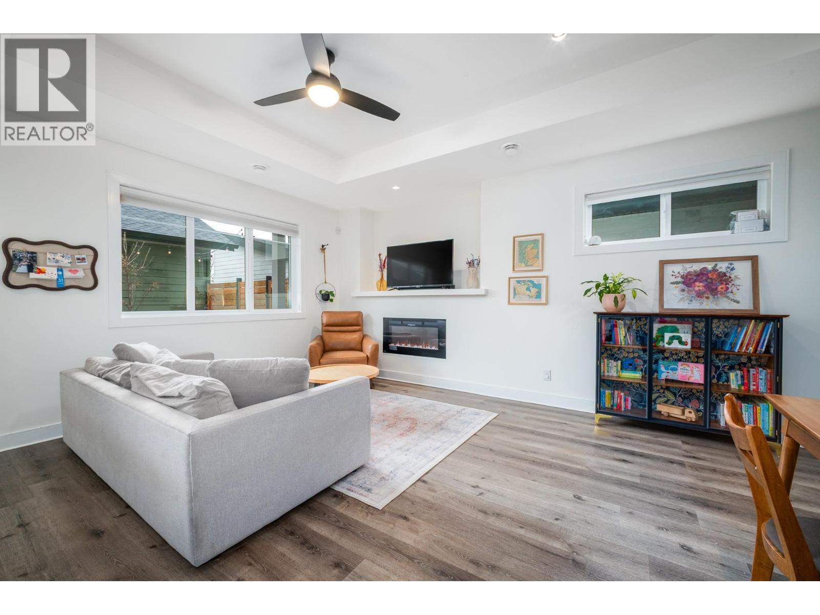 805 Burne Avenue Unit# 4