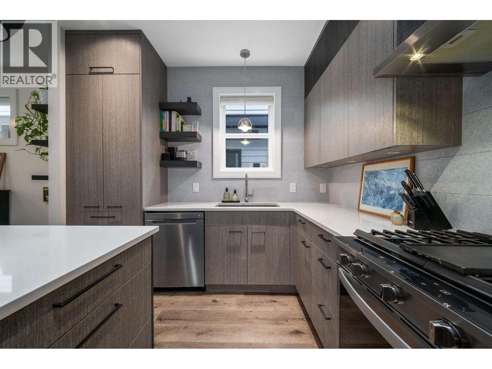 805 Burne Avenue Unit# 4