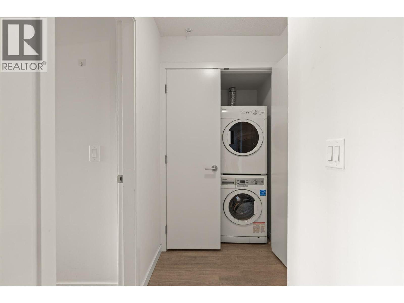 695 Academy Way Unit# 122