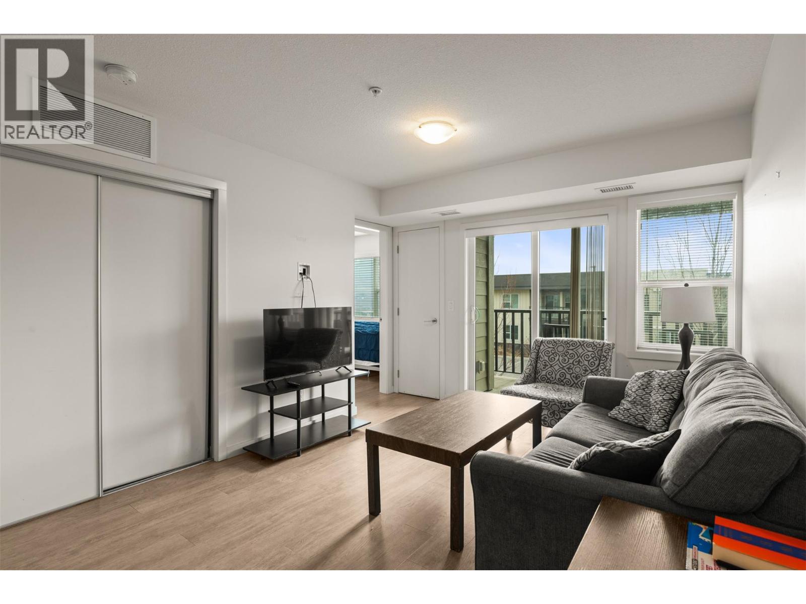 695 Academy Way Unit# 122