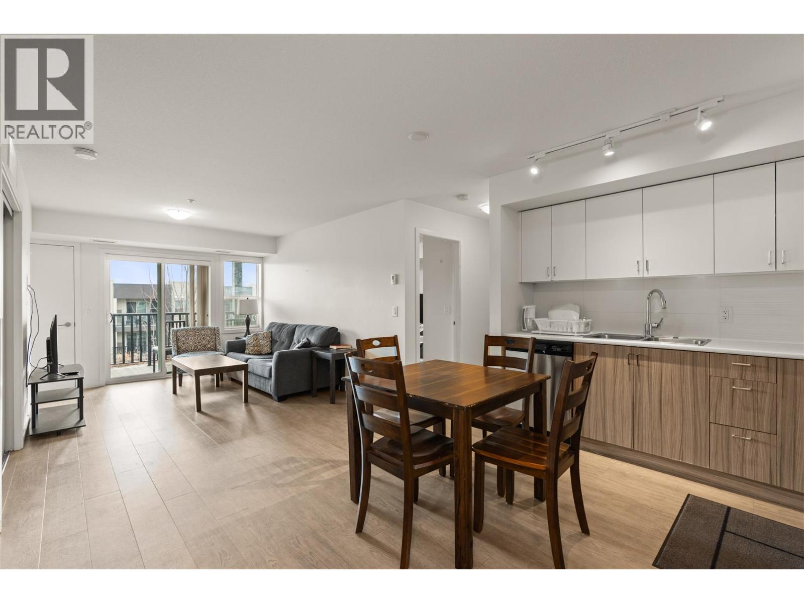 695 Academy Way Unit# 122