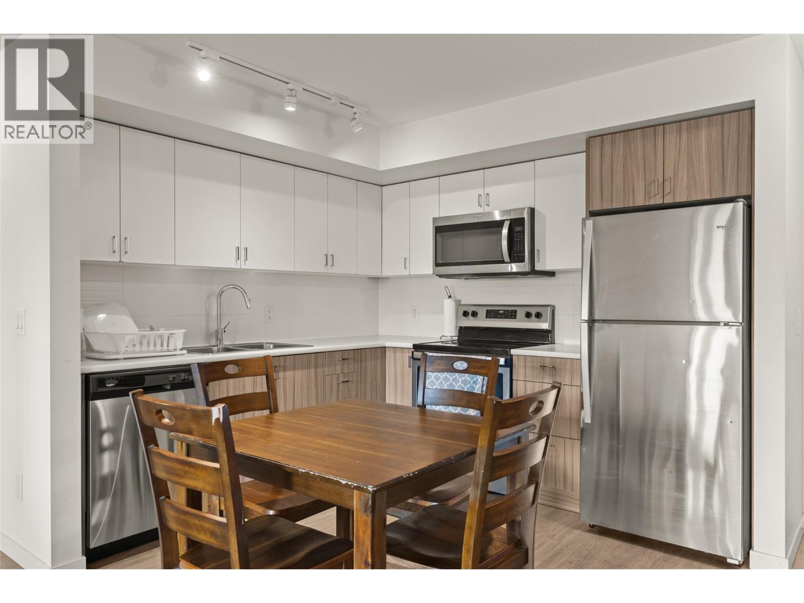 695 Academy Way Unit# 122
