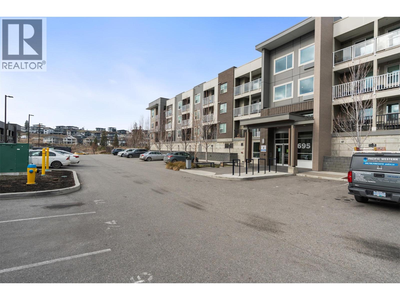 695 Academy Way Unit# 122