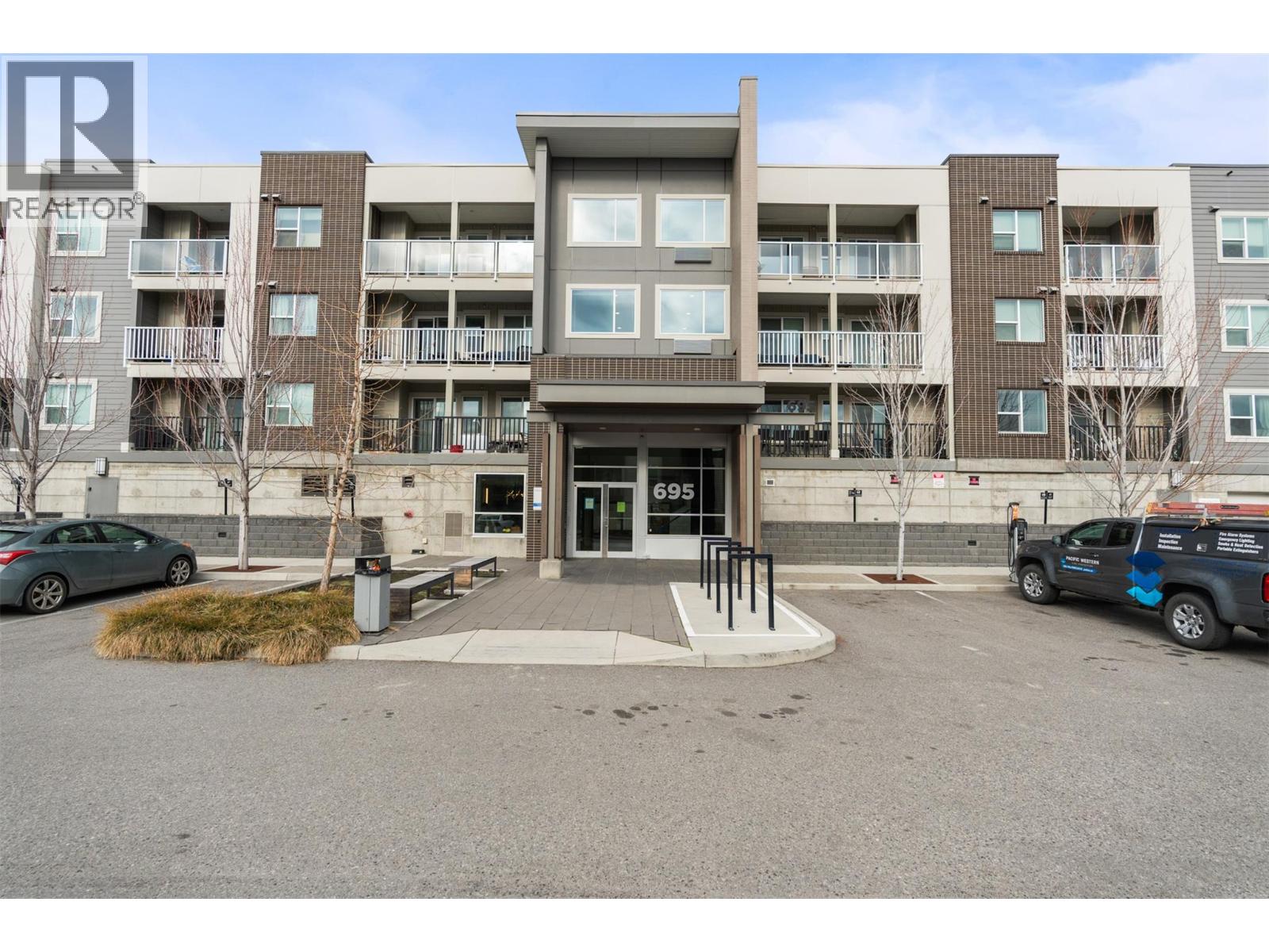 695 Academy Way Unit# 122