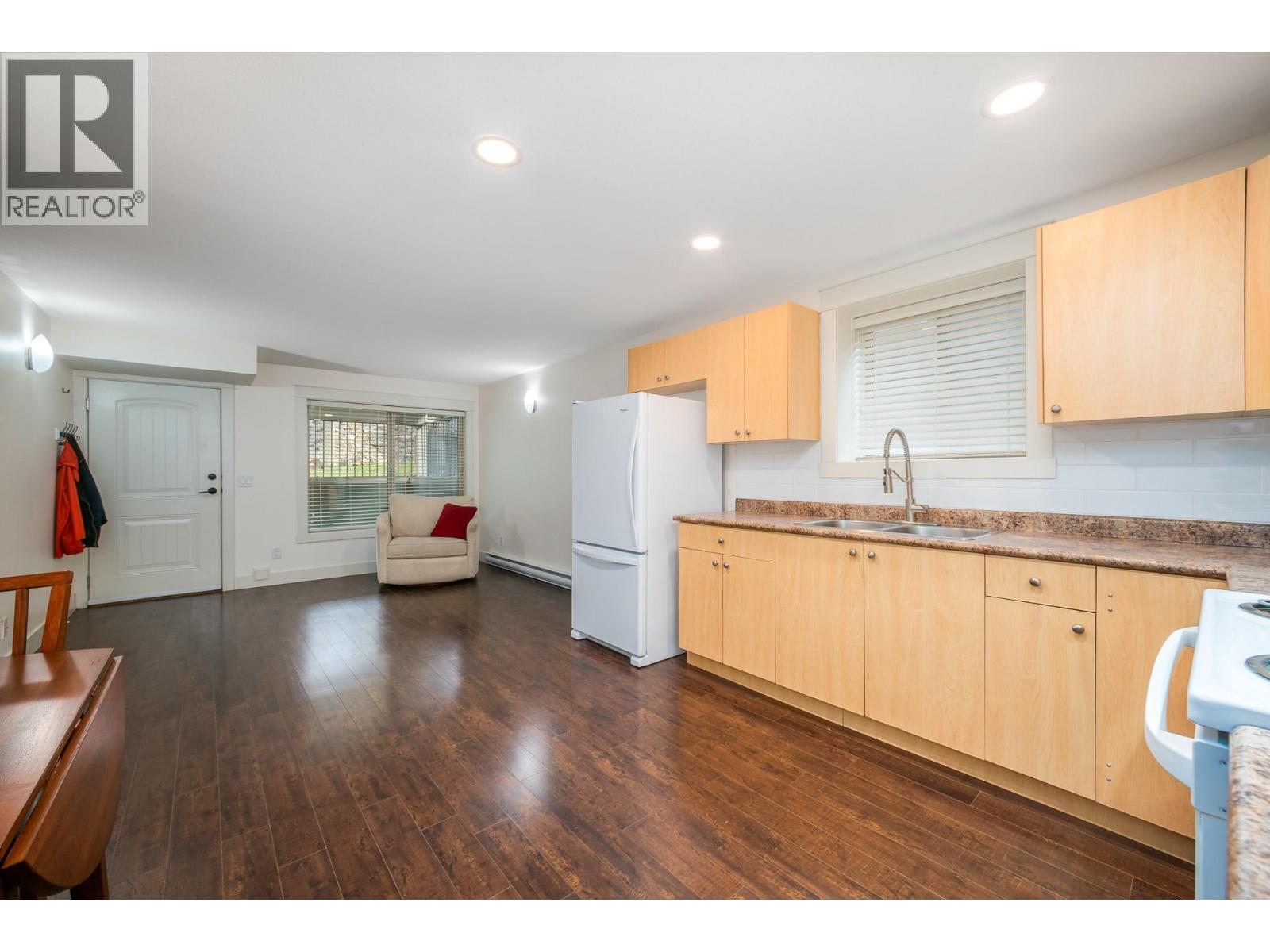 1321 Black Mountain Crescent