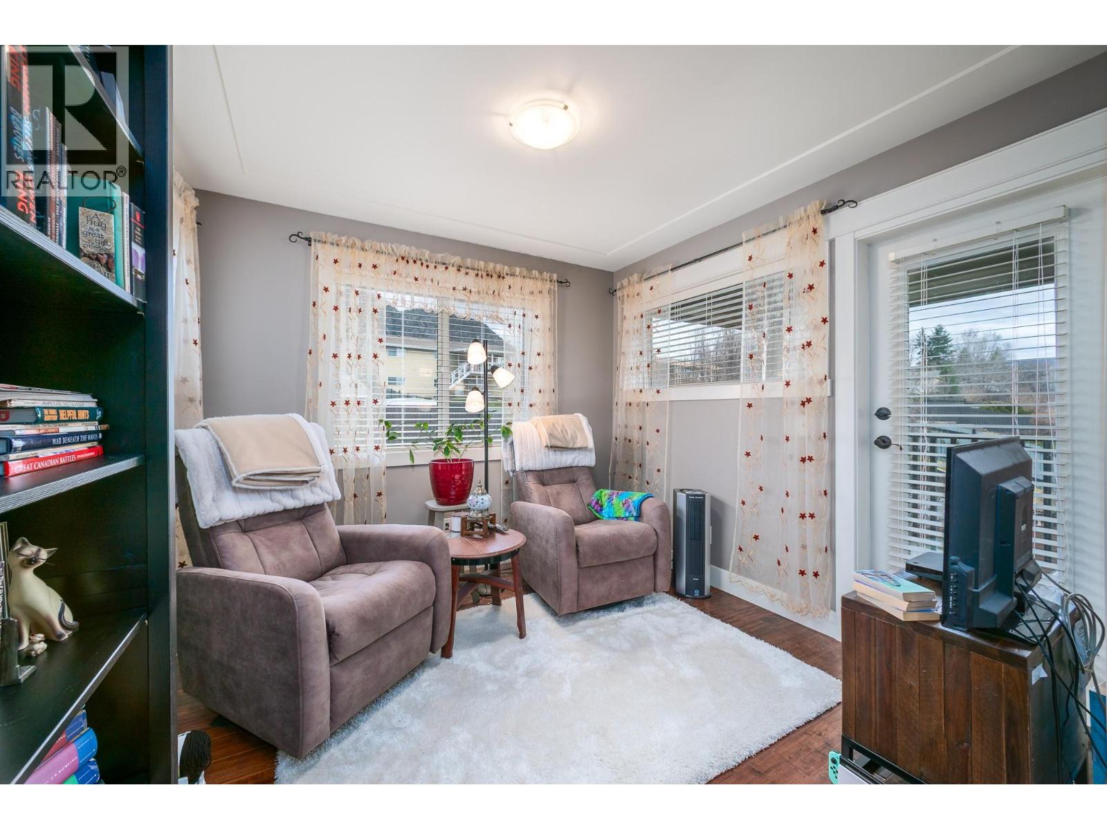 1321 Black Mountain Crescent