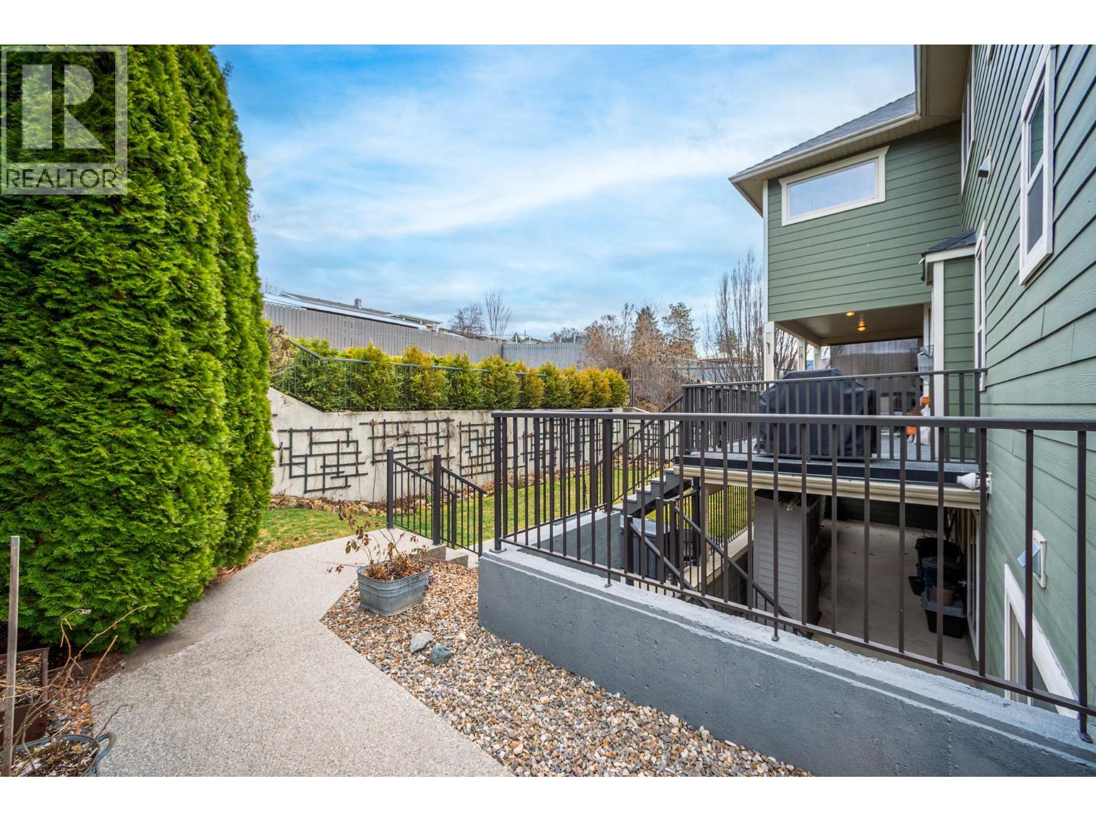 1321 Black Mountain Crescent