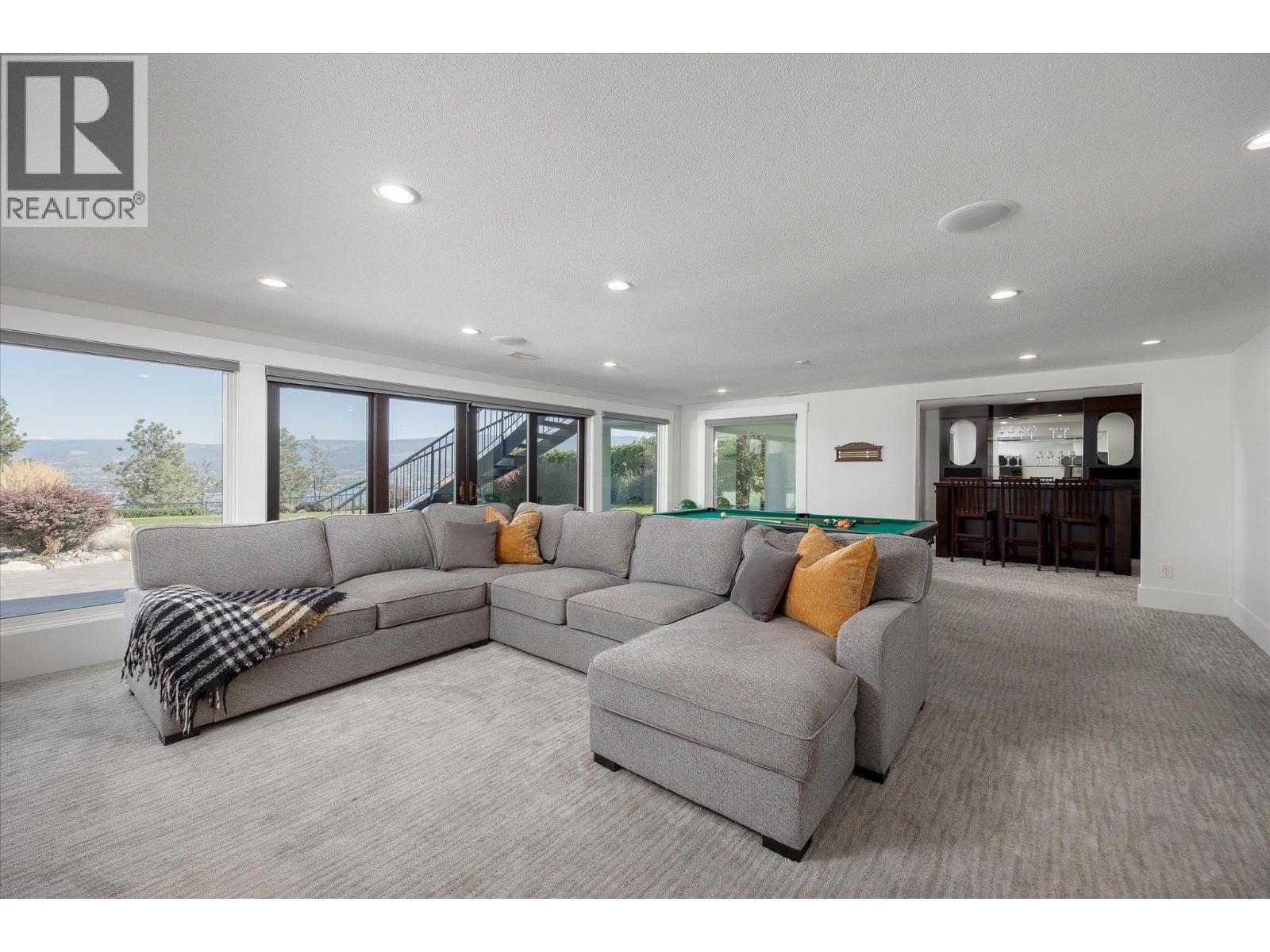 2523 Hillsborough Road