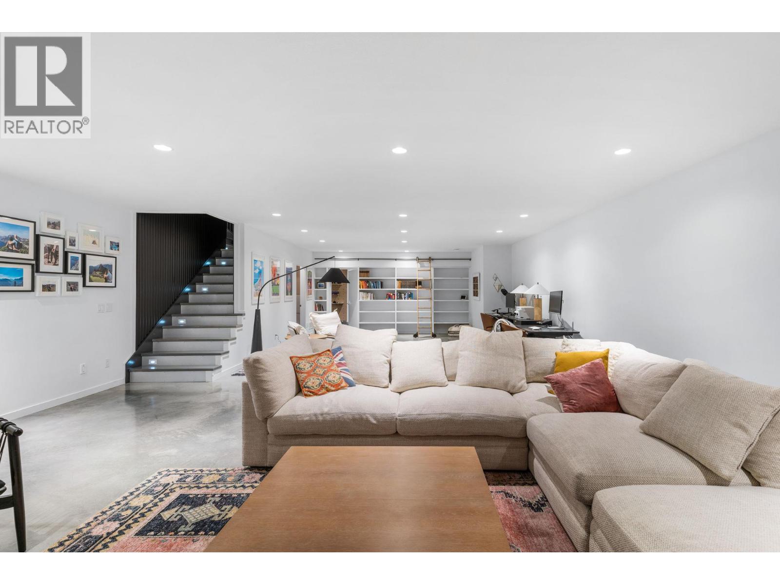 4535 McCulloch Road